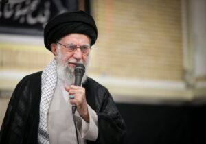 برگزاری مراسم بزرگداشت شهدای جنگ تحمیلی اخیر با حضور و سخنرانی رهبر معظم انقلاب