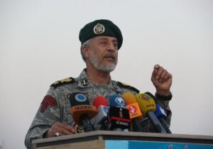 دریادار سیاری: ارتقای توان در تمام ابعاد همواره در دستور کار ارتش است‌