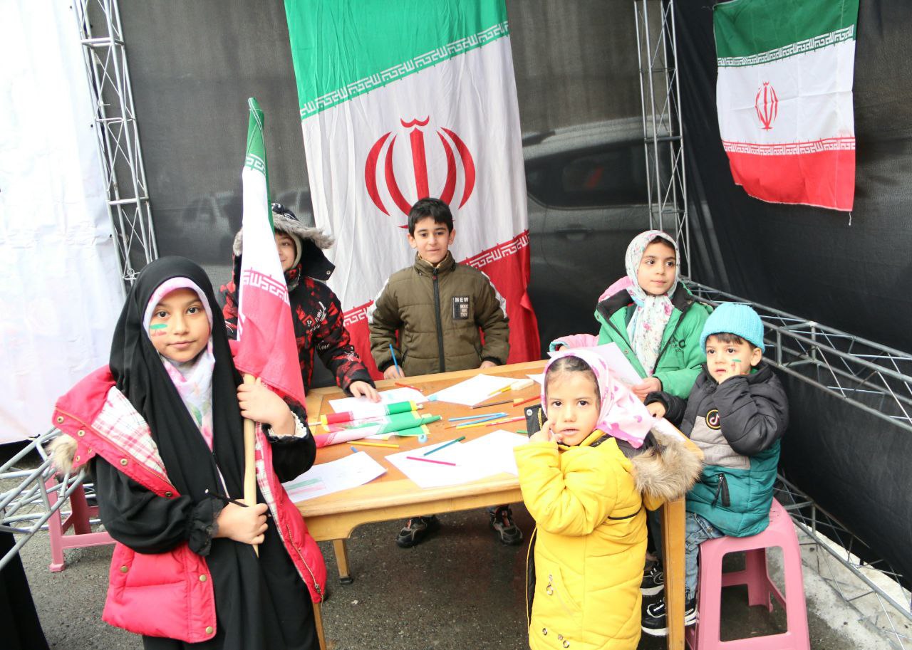 حضور پرشور اهالی بخش آسارا در چهل و هفتمین سالروز جشن انقلاب