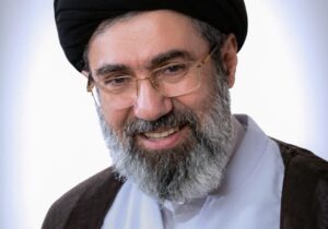 پیام رهبر معظم انقلاب آیت الله سیدمجتبی خامنه ای به مناسبت گرامیداشت روز جمهوری اسلامی و روز طبیعت