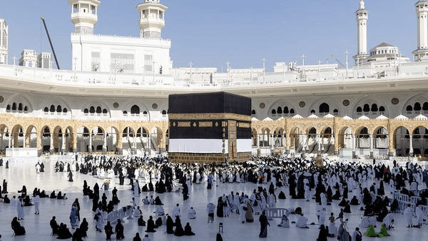 کعبه زودتر از همیشه لباس احرام پوشید