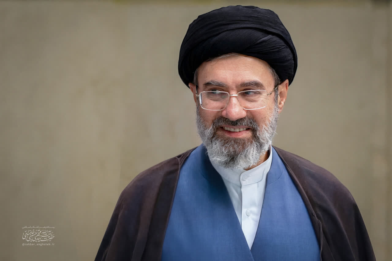 رهبر انقلاب: استمرار قدرت ایران نسبت مستقیمی با مساله افزایش جمعیت دارد