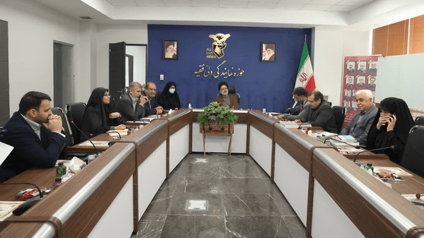 معیشت خانواده شهدای جنگ رمضان نباید معطل بروکراسی شود