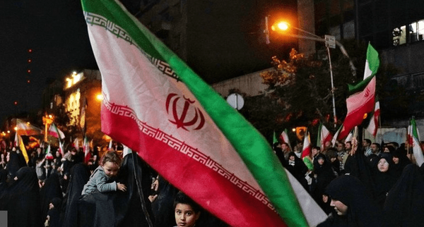 قطع نخاعی که حضور در خیابان را مهمتر از میدان نبرد می‌داند
