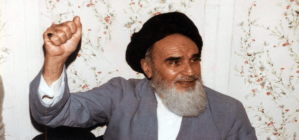 ۴۴ سال پیش امام گفت: انالله و اناالیه راجعون