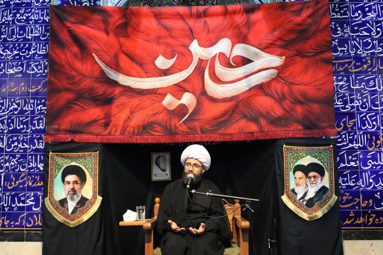 مراسم بزرگداشت هفتمین روز تدفین آقای شهید ایران با حضور امام جمعه بخش آسارا برگزار شد