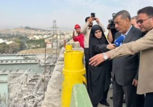 بازدید معاون رئیس‌جمهور از پل B۱ کرج