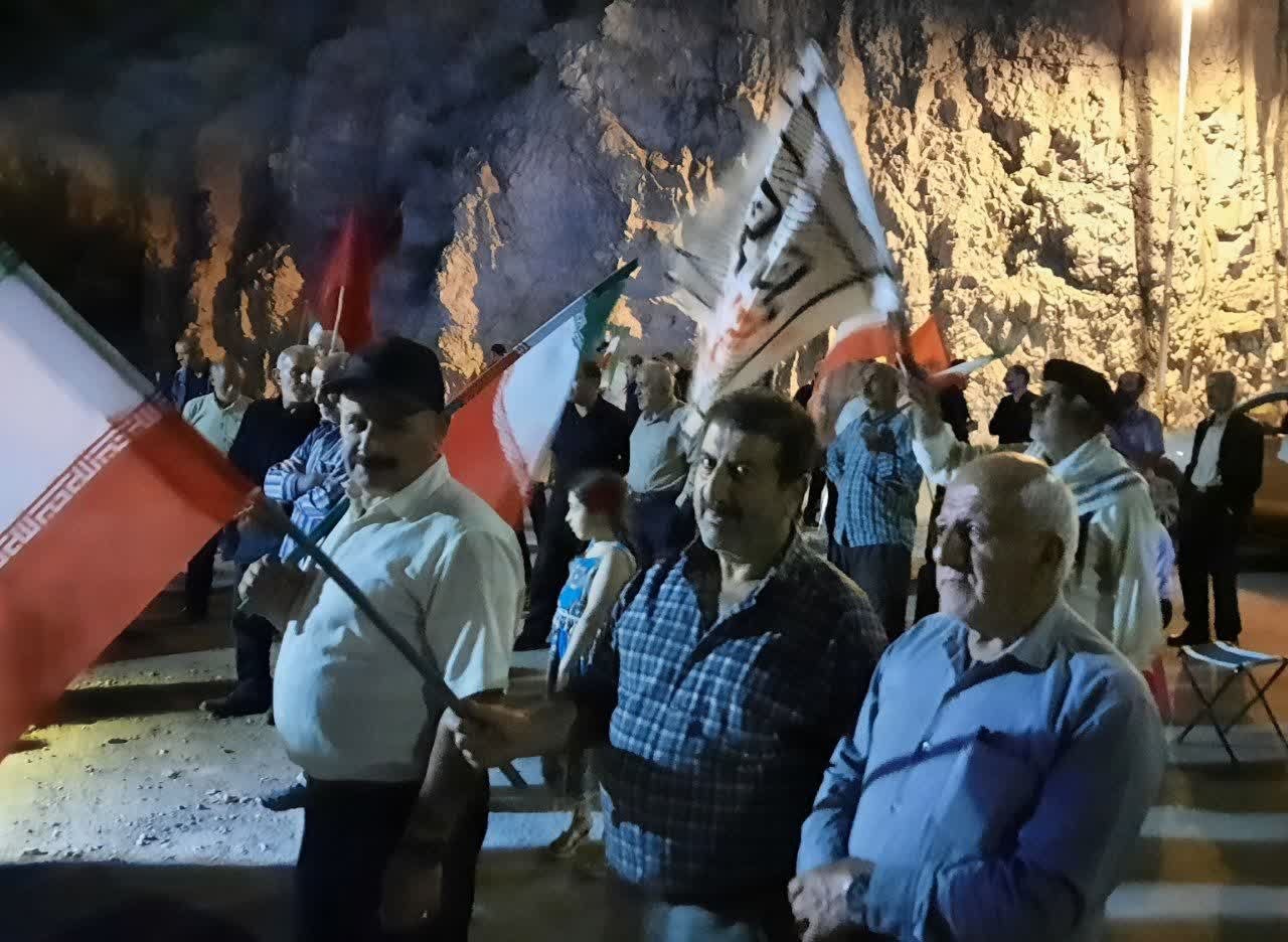 طنین وحدت و ولایت‌مداری در جاده چالوس؛