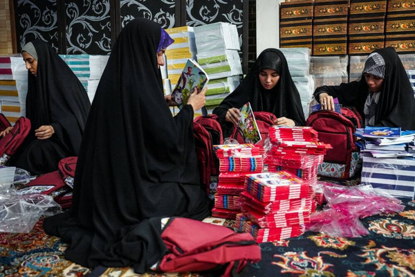 توزیع ۲۵۰ هزار بسته نوشت‌افزار در مناطق محروم