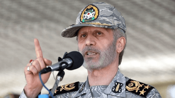 فرمانده کل ارتش: به هر اقدام دشمن با قدرت واکنش نشان می‌دهیم