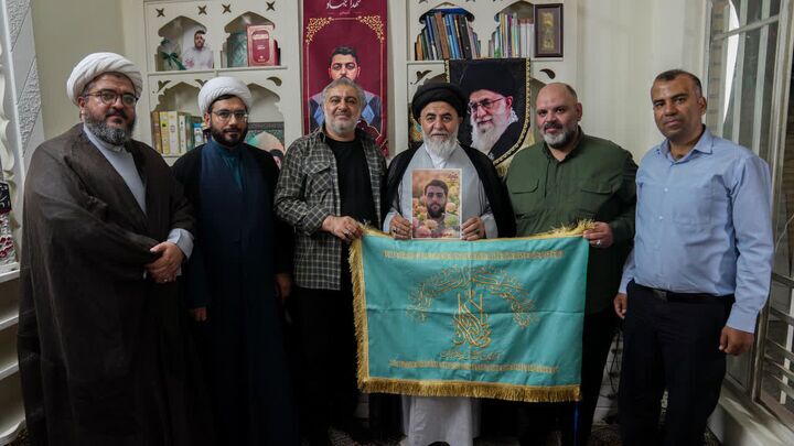 دیدار تولیت مسجد مقدس جمکران با خانواده شهید محمدتقی باعاطفه