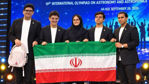 تیم ملی نجوم ایران با کوله پشتی دانش‌آموزان میناب قهرمان جهان شد