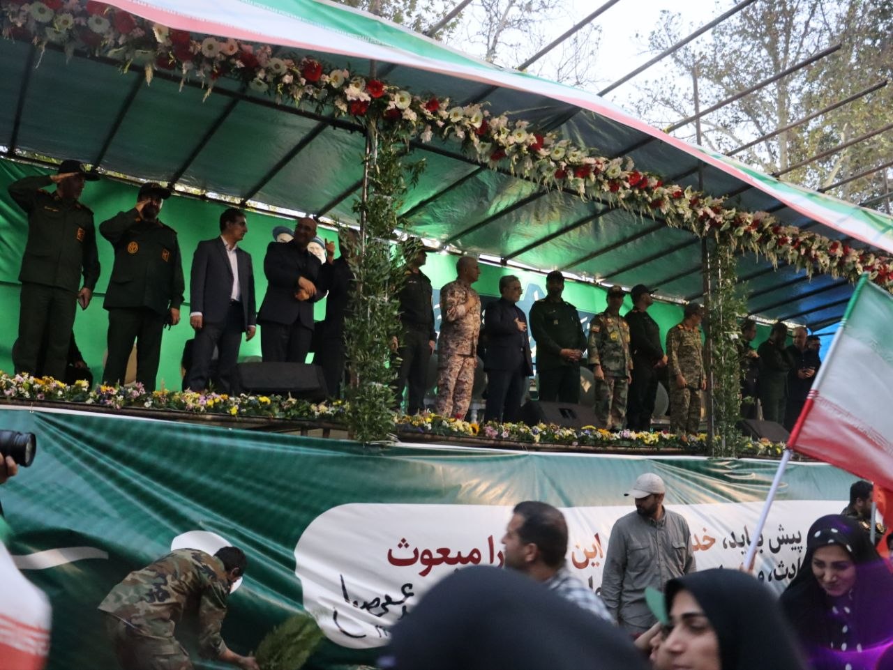 تجدید بیعتِ پرشور مردم با آرمان‌های ولایت در مراسم «جانفدایان البرزی»
