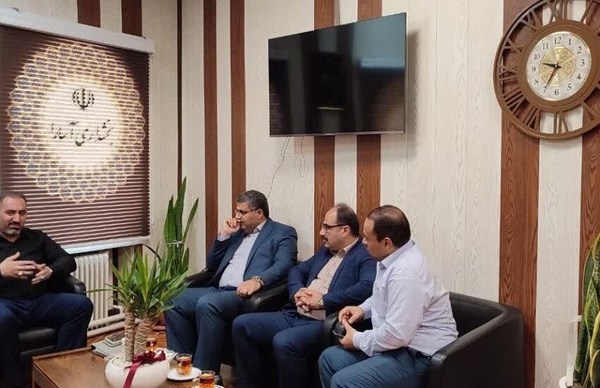 دیدار رئیس شعبه مرکزی بانک سپه با بخشدار آسارا با محوریت ارتقای خدمات بانکی در مناطق روستایی